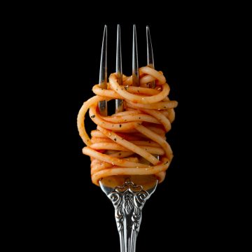 spaghetti with tomato sauce